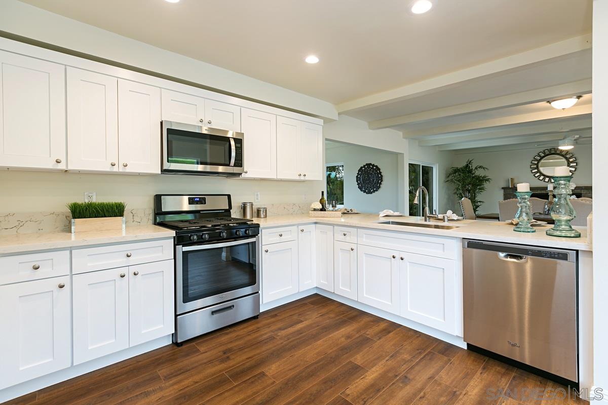 2429 Patterson Road Escondido, CA 92027 - Photo 1 of 25 Gallery Image 1