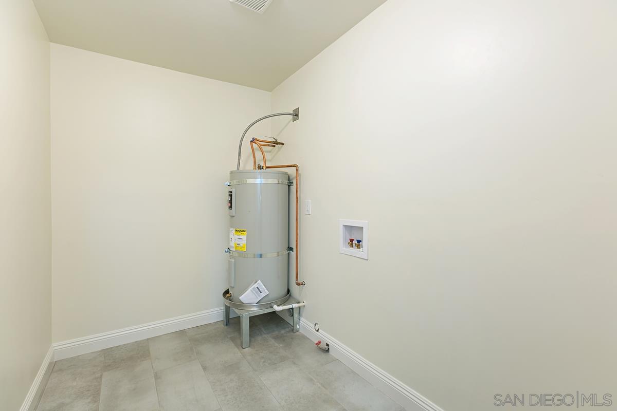2429 Patterson Road Escondido, CA 92027 - Photo 21 of 25 Gallery Image 21