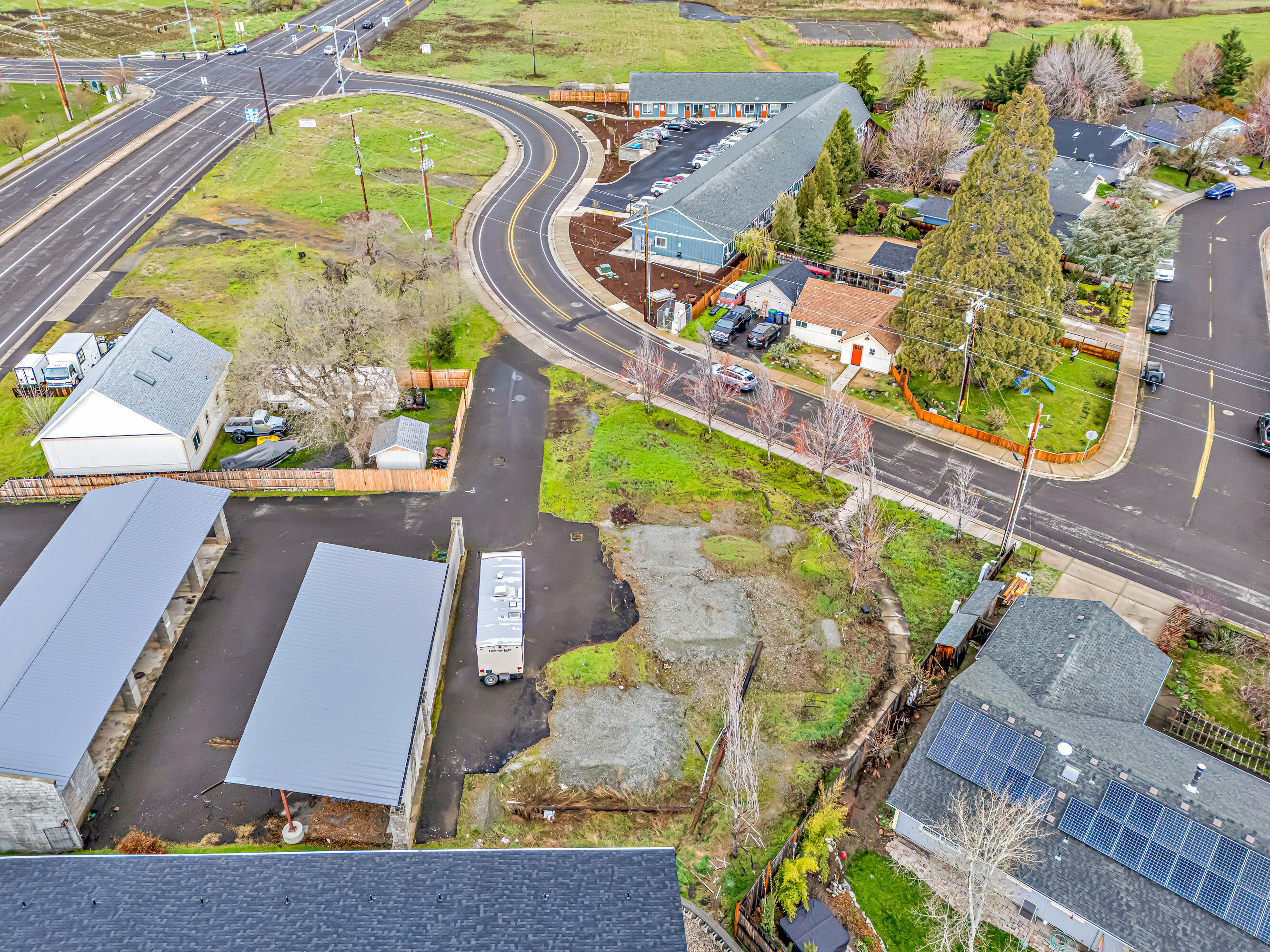 70 Suncrest Road Talent, OR 97540 - Photo 15 of 16 DJI_20250331090222_0013_D