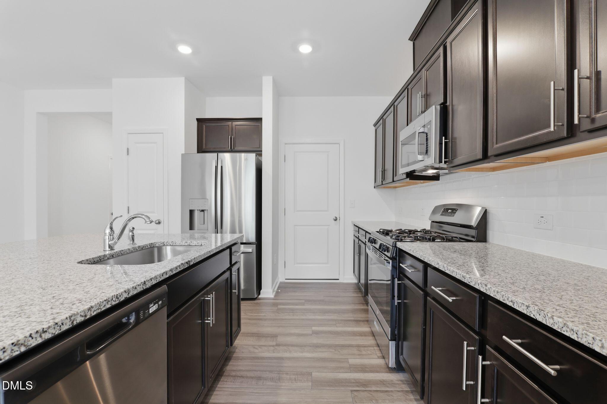 2310 Oakwood Mdws Court Raleigh, NC 27604 - Photo 8 of 31 SUN_EverleeTownhomes_Pic_CarsonII-12