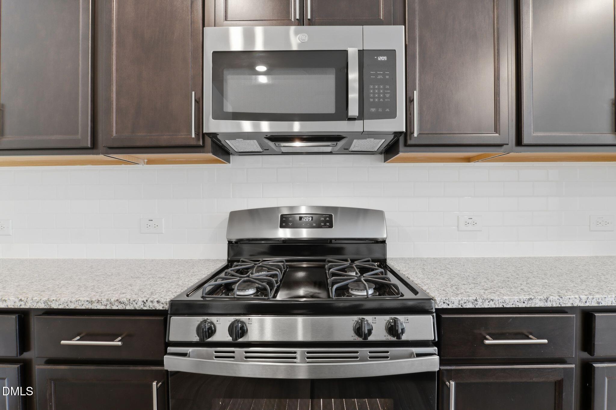 2310 Oakwood Mdws Court Raleigh, NC 27604 - Photo 10 of 31 SUN_EverleeTownhomes_Pic_CarsonII-19