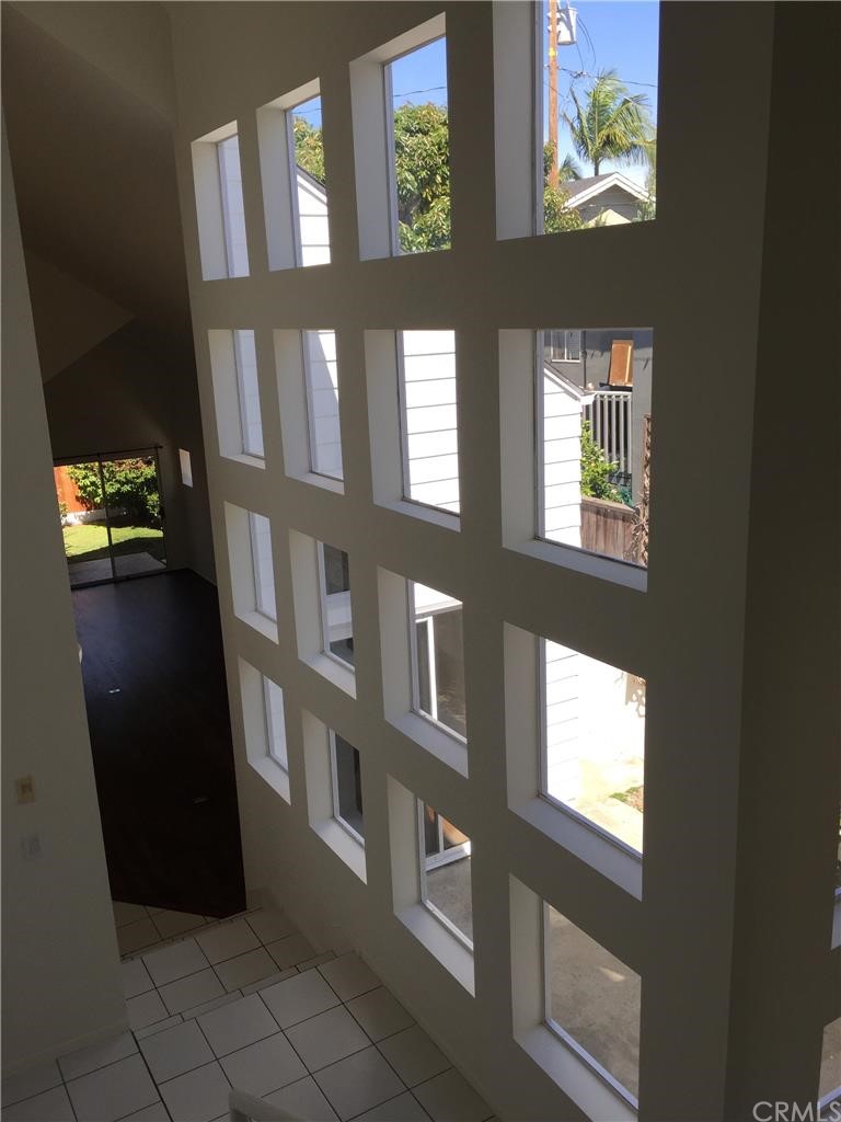 3401 Pine Avenue Manhattan Beach, CA 90266 - Photo 9 of 24