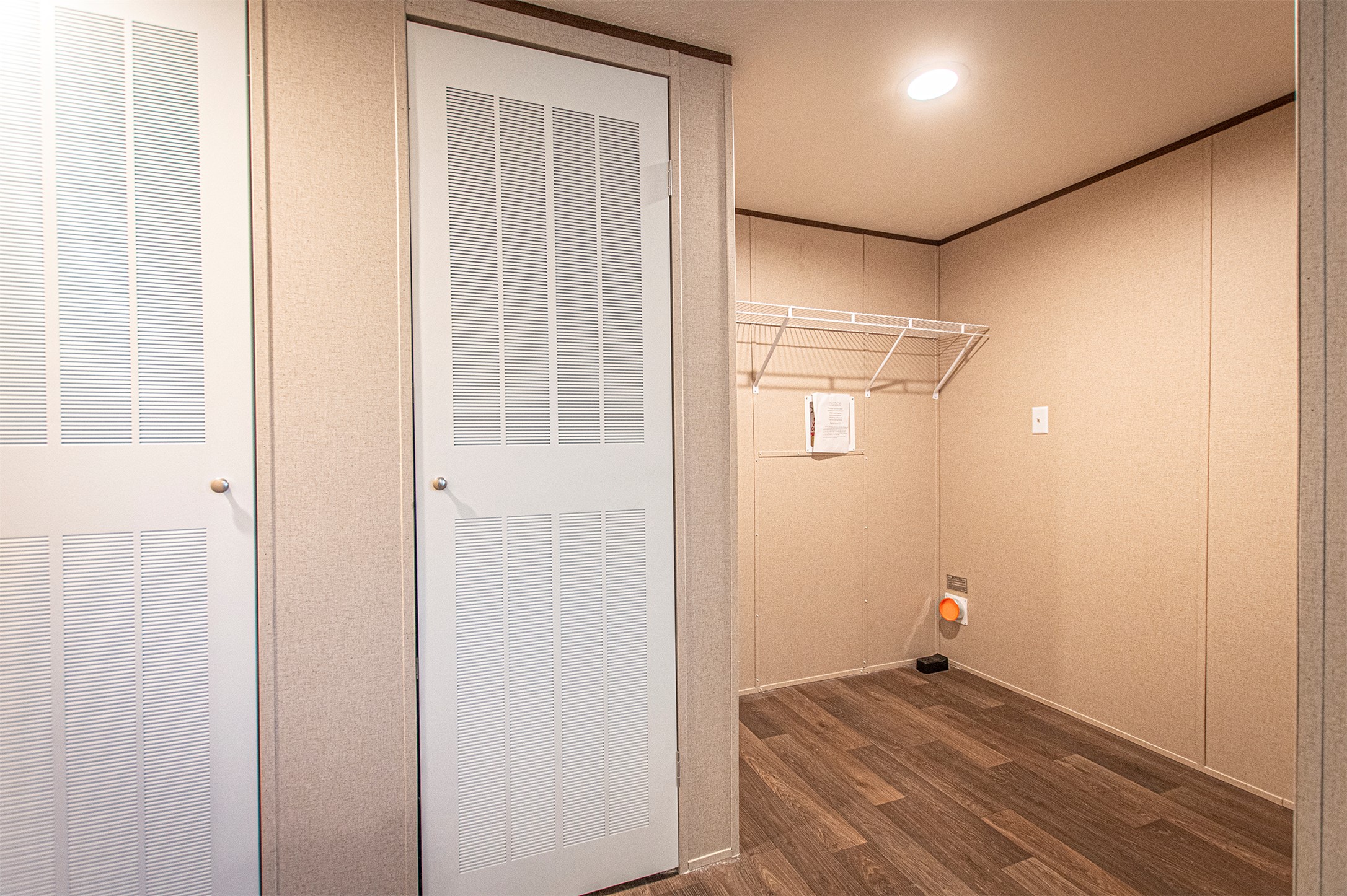 135 Spanish Oak Road Dale, TX 78616 - Photo 22 of 30 a view of utility room