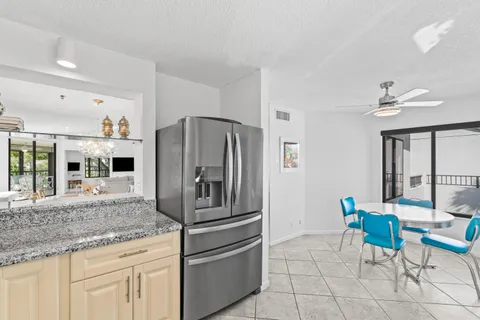 $550,000 | 7533 Glendevon Lane, Unit 905, Delray Beach, FL 33446