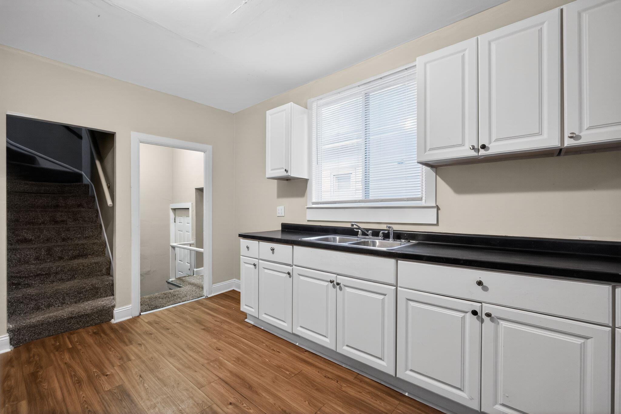 2446 North 49th Street Milwaukee, WI 53210 - Photo 13 of 30 13_2446_N_49th_St_Milwaukee_WI_53210-Kit