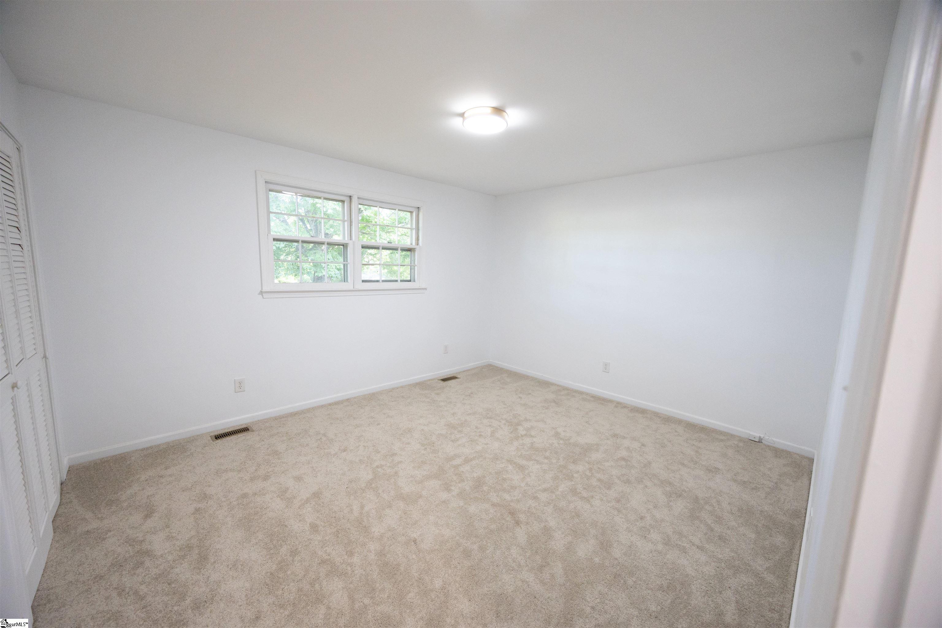 2234 John Dodd Road Wellford, SC 29385 - Photo 15 of 28