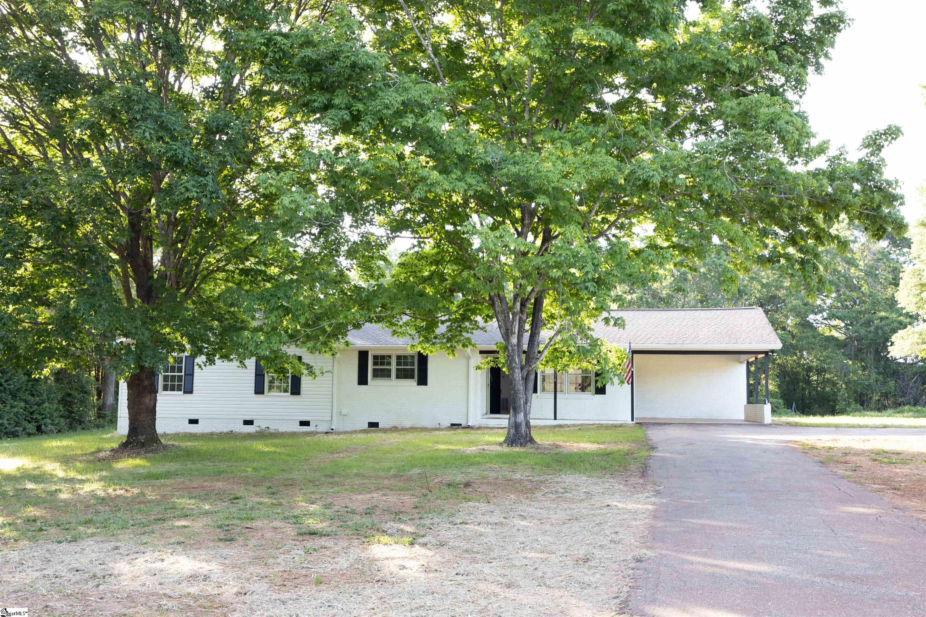 2234 John Dodd Road Wellford, SC 29385 - Photo 2 of 28