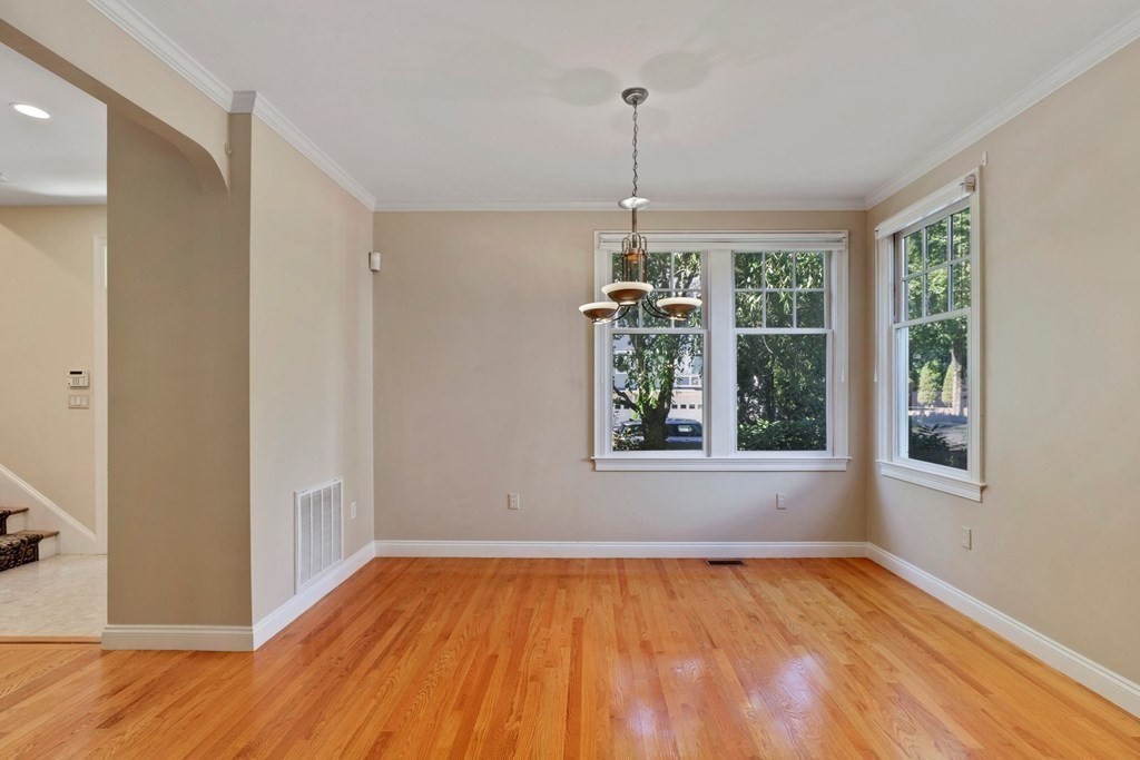 63 Tanglewood Road, Unit 63 Newton, MA 02459 - Photo 11 of 42