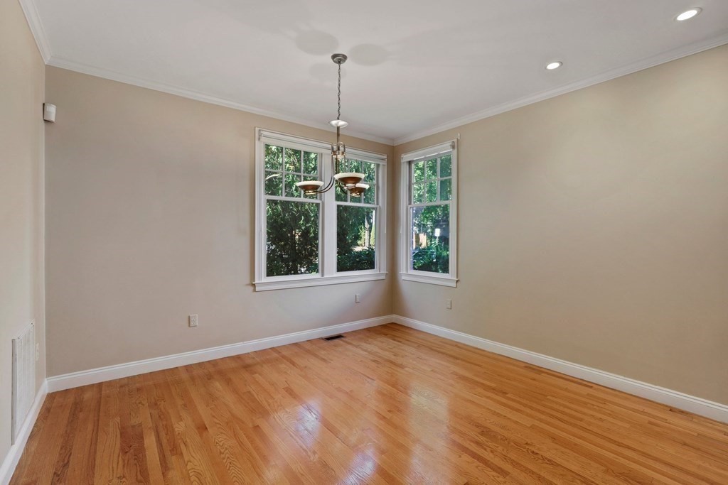 63 Tanglewood Road, Unit 63 Newton, MA 02459 - Photo 13 of 42