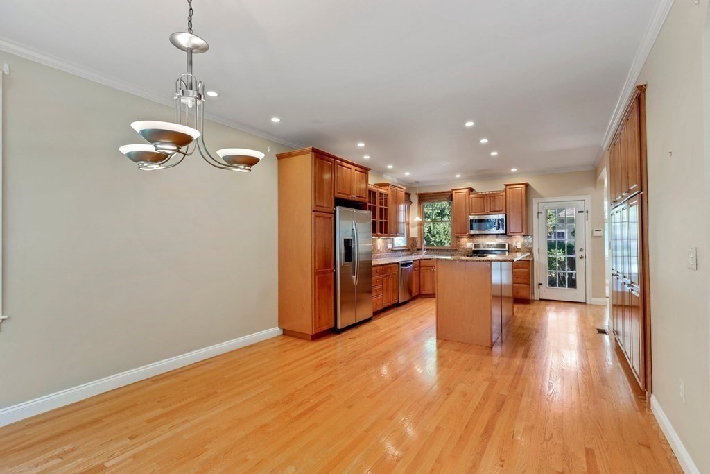 63 Tanglewood Road, Unit 63 Newton, MA 02459 - Photo 15 of 42