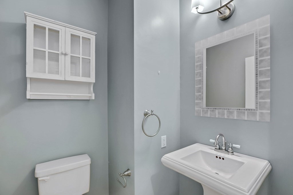 63 Tanglewood Road, Unit 63 Newton, MA 02459 - Photo 16 of 42