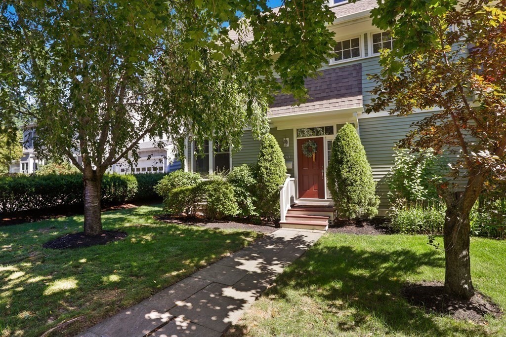 63 Tanglewood Road, Unit 63 Newton, MA 02459 - Photo 2 of 42