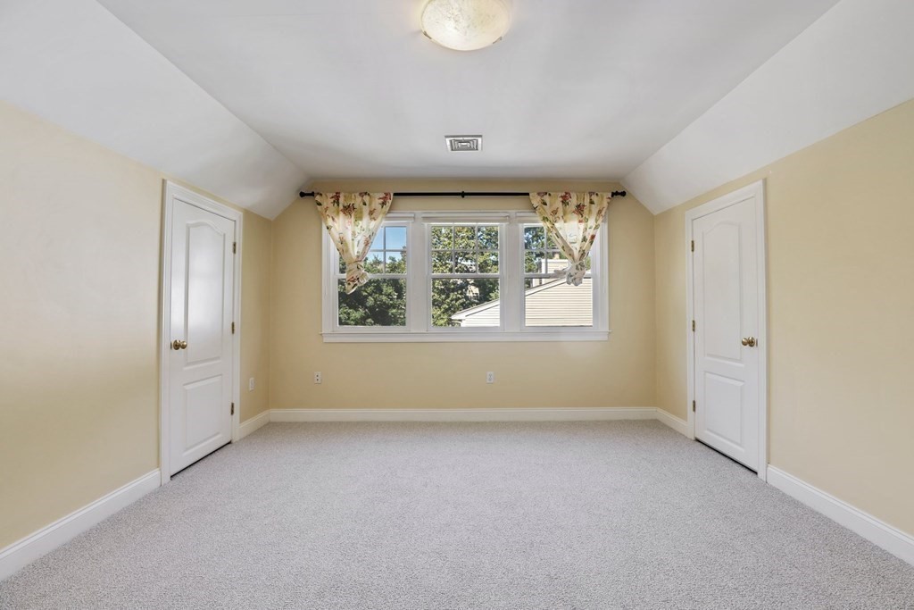 63 Tanglewood Road, Unit 63 Newton, MA 02459 - Photo 30 of 42