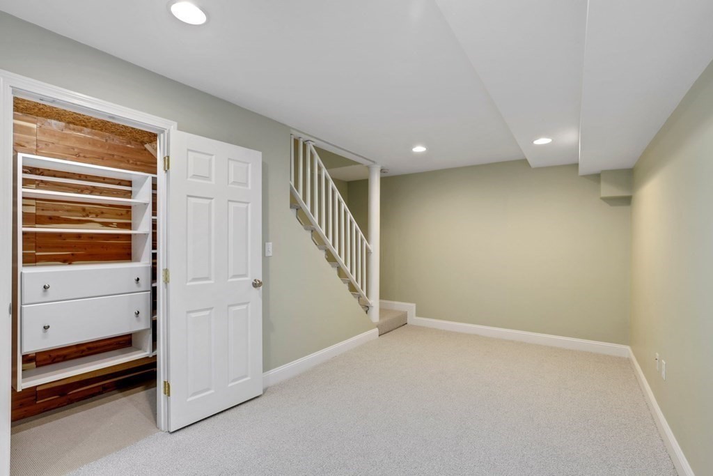 63 Tanglewood Road, Unit 63 Newton, MA 02459 - Photo 32 of 42
