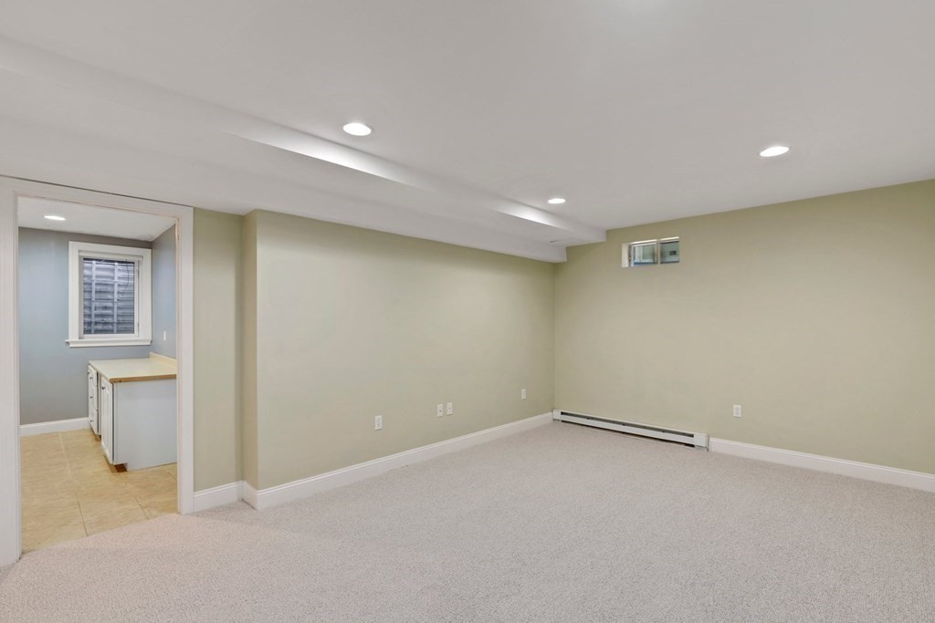 63 Tanglewood Road, Unit 63 Newton, MA 02459 - Photo 34 of 42