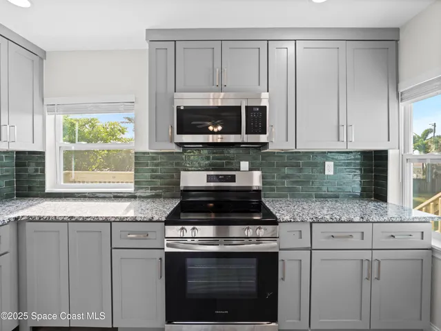 $2,000 | 101 Deland Avenue, Unit 5, Indialantic, FL 32903