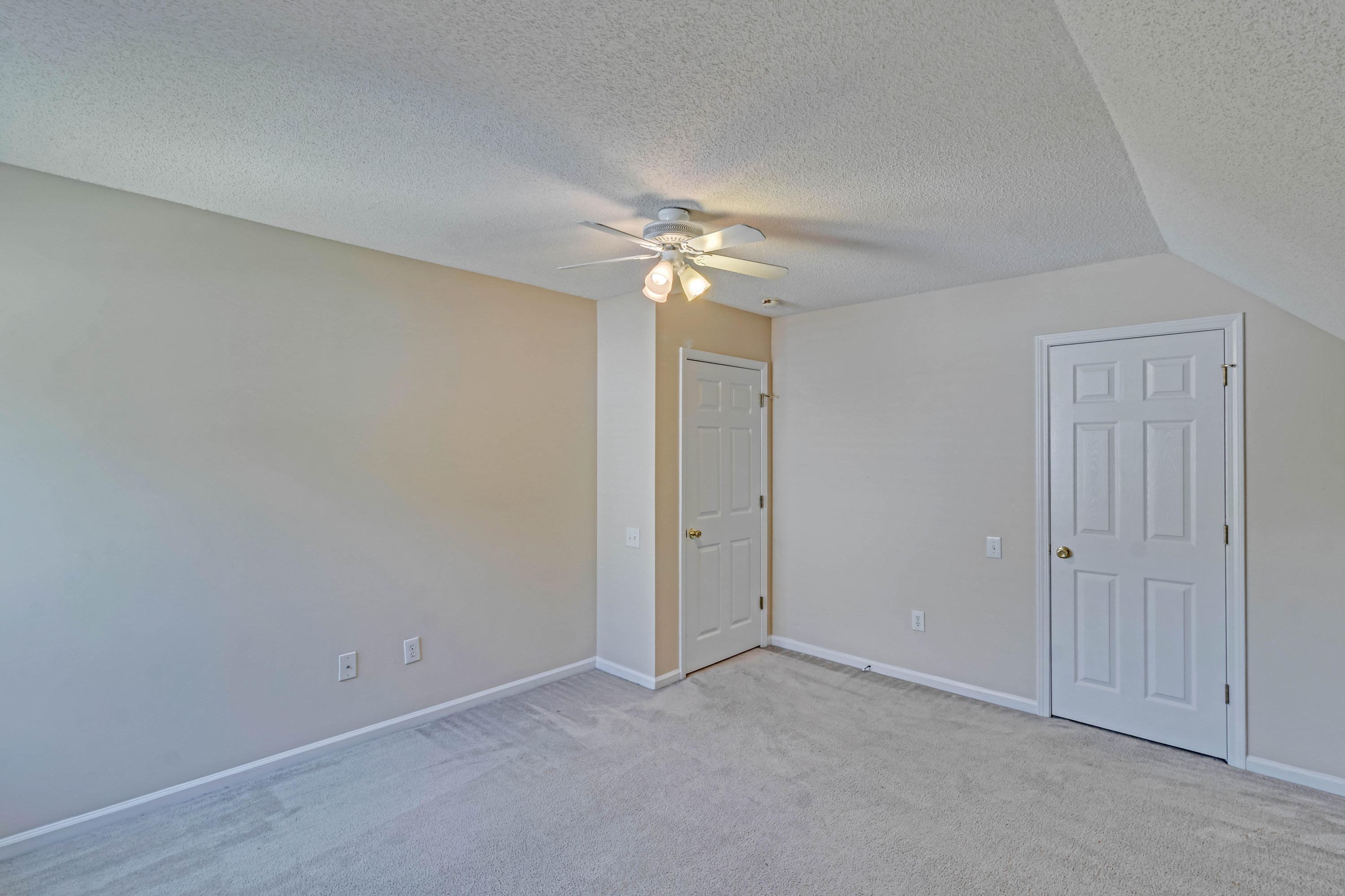 9214 Ayscough Road Summerville, SC 29485 - Photo 15 of 31 11