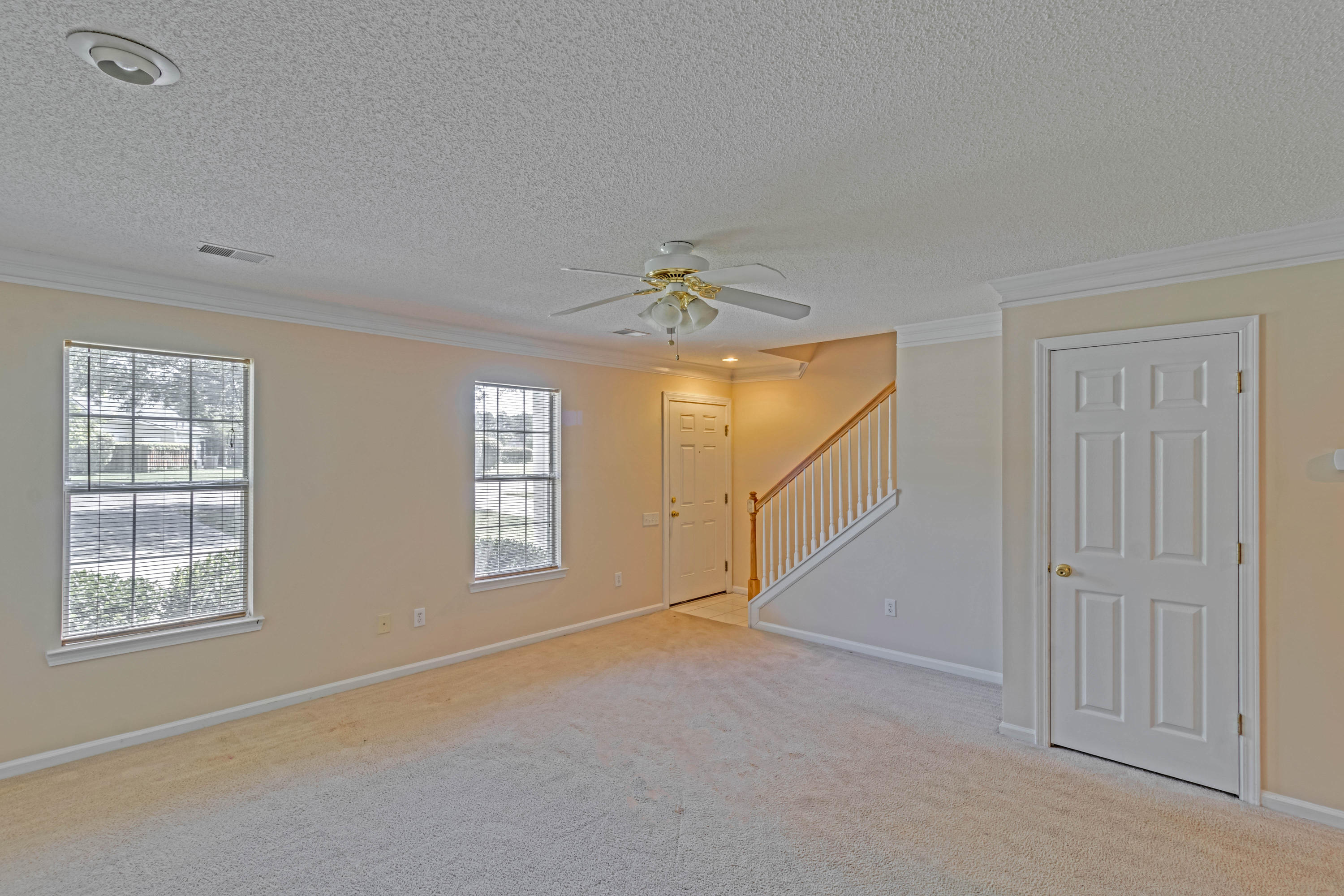 9214 Ayscough Road Summerville, SC 29485 - Photo 5 of 31 3