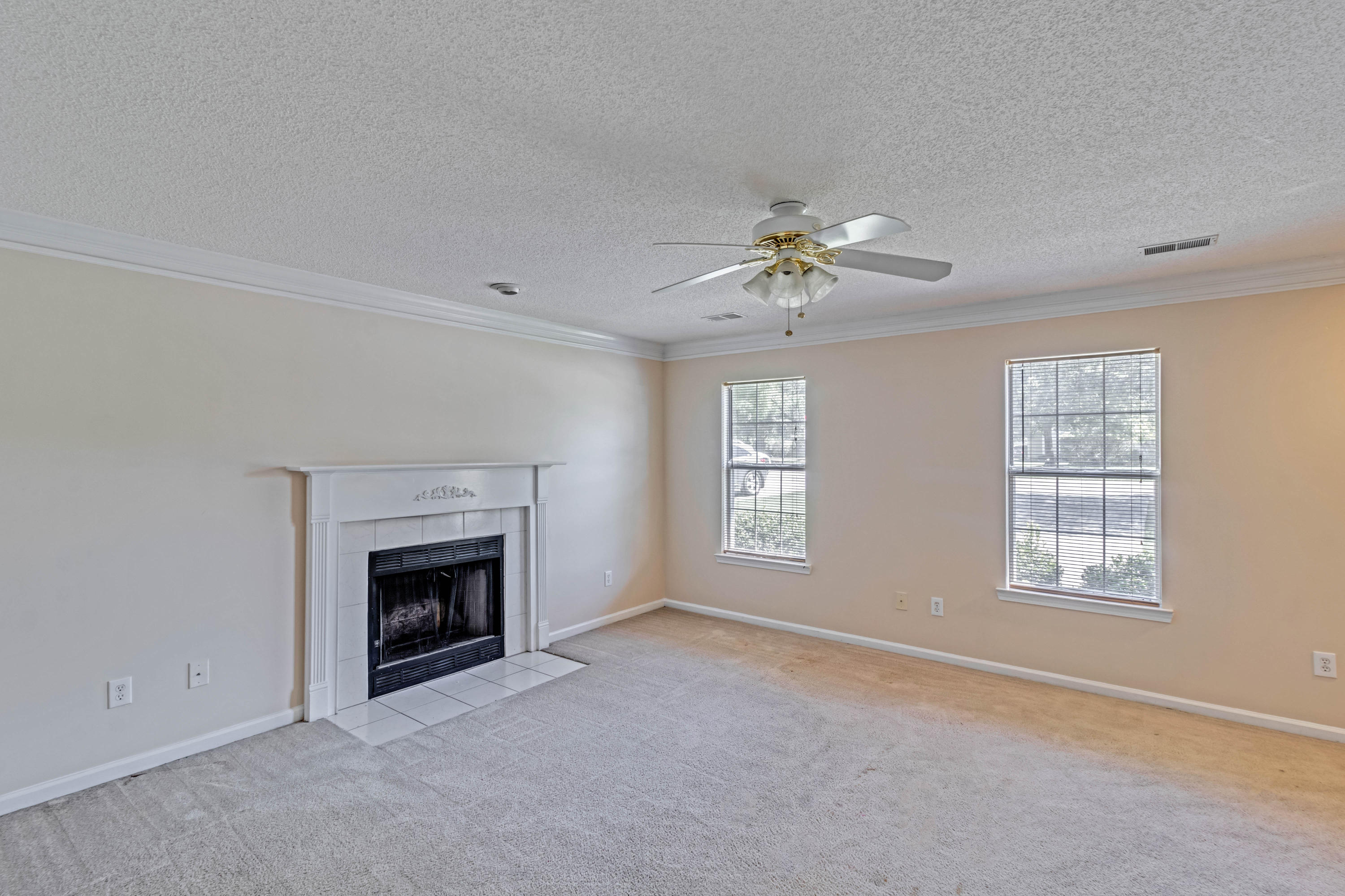 9214 Ayscough Road Summerville, SC 29485 - Photo 8 of 31 4