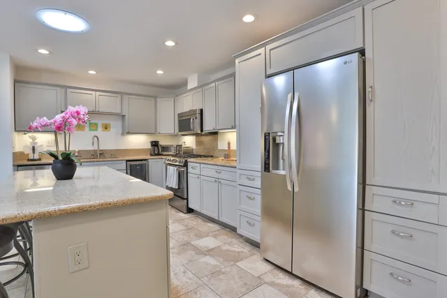 $3,800 | 1421 Sunflower Circle North, Palm Springs, CA 92262