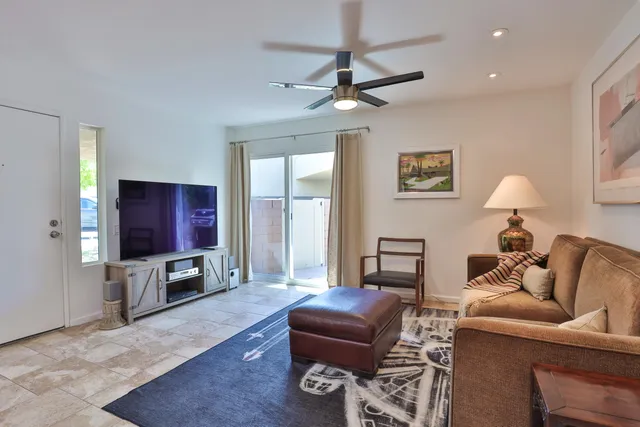 $3,800 | 1421 Sunflower Circle North, Palm Springs, CA 92262