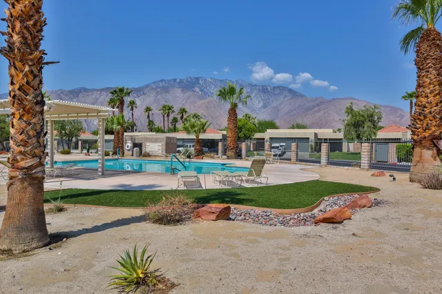 $3,800 | 1421 Sunflower Circle North, Palm Springs, CA 92262