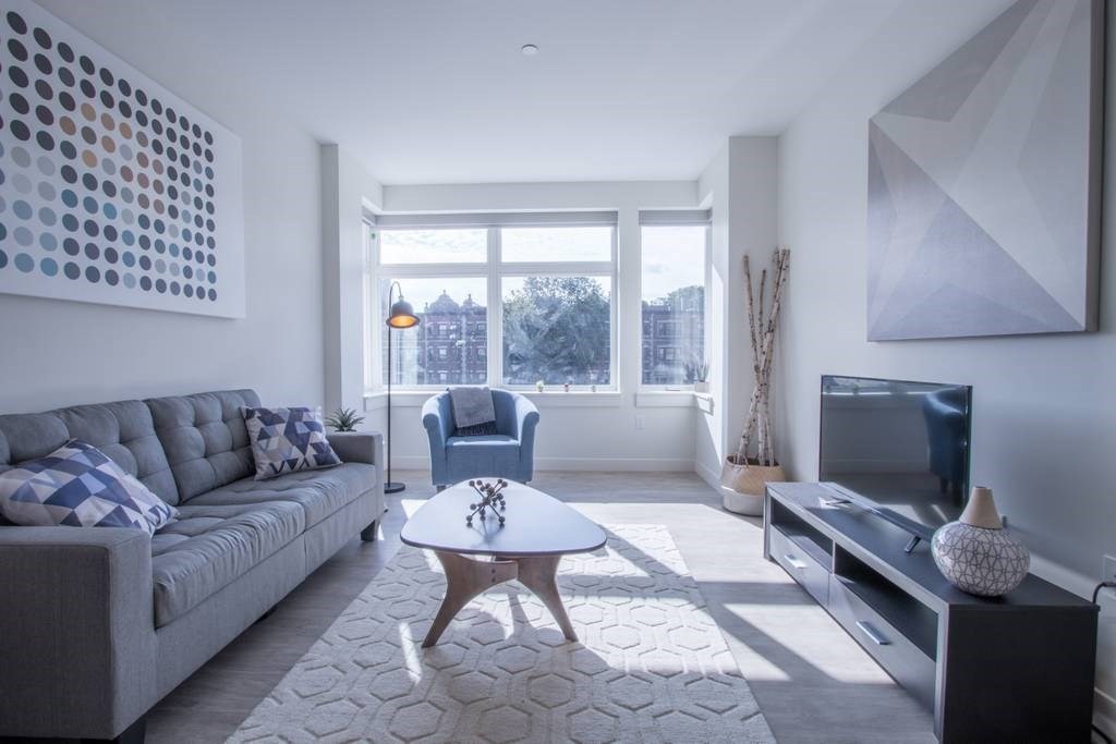 900 Beacon Street, Unit 402 Boston, MA 02215 - Photo 2 of 16
