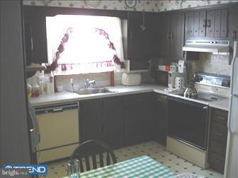 135 Bickley Road Glenside, PA 19038 - Photo 3 of 4