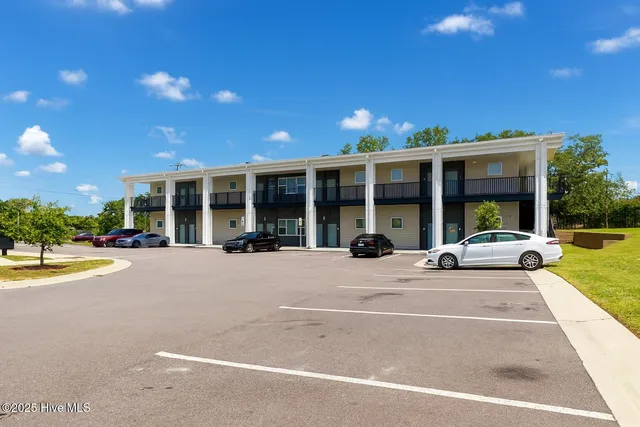 $1,250 | 911 South 2nd Street, Unit 103, Wilmington, NC 28401