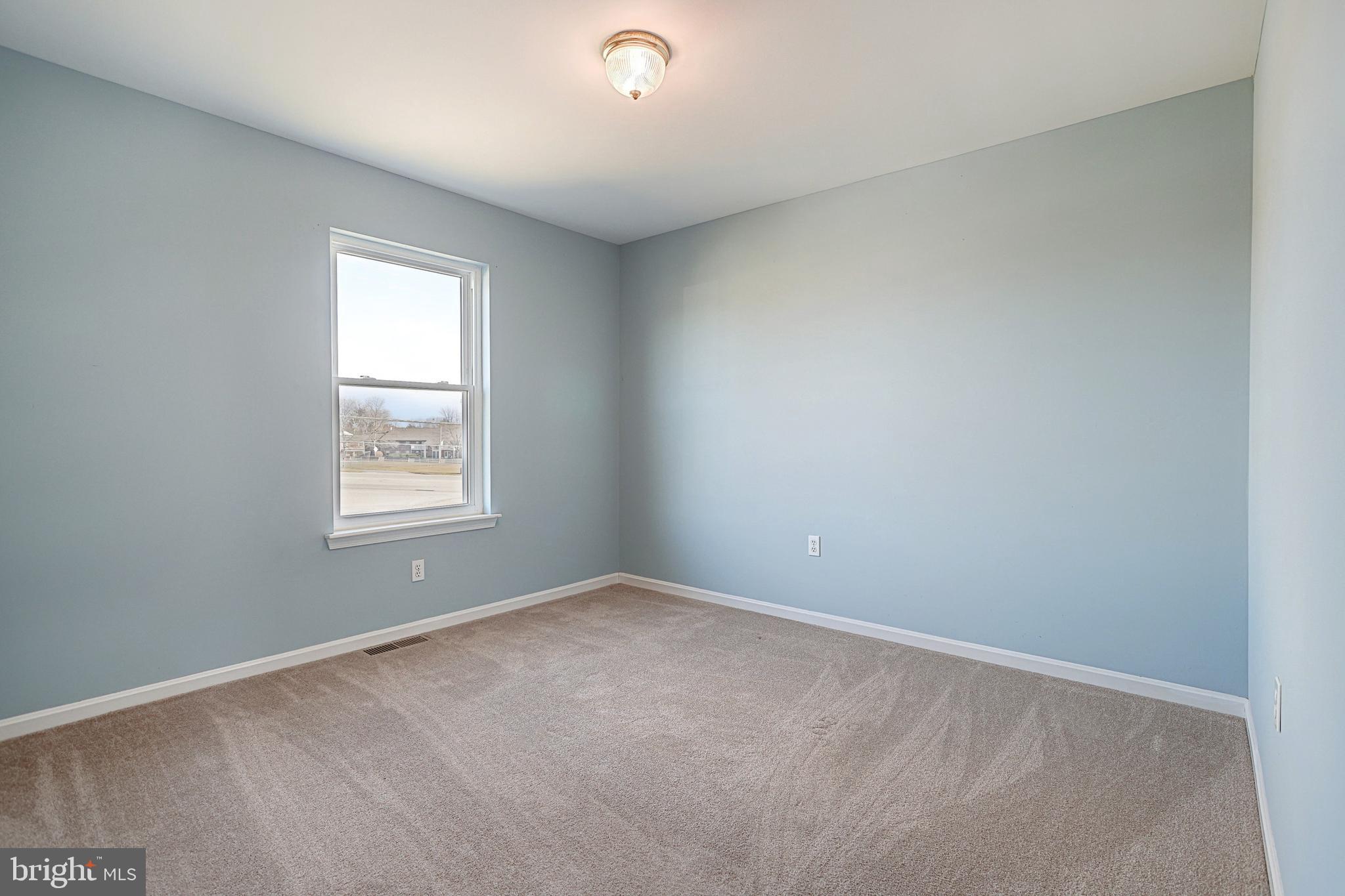 2962 Oakland Road Dover, PA 17315 - Photo 13 of 25 Gallery Image 13