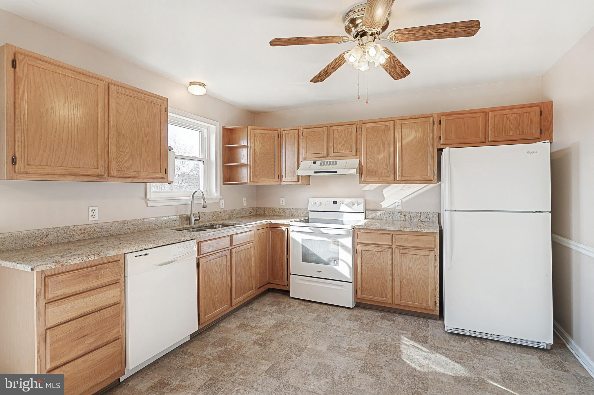 2962 Oakland Road Dover, PA 17315 - Photo 9 of 25 Gallery Image 9