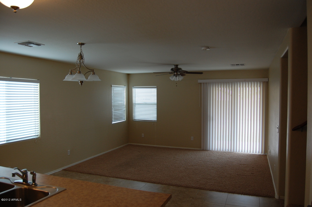 4014 East Superior Road San Tan Valley, AZ 85143 - Photo 3 of 9 f