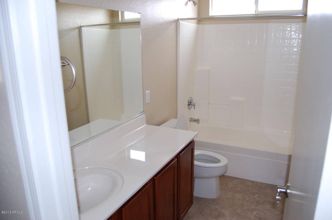 4014 East Superior Road San Tan Valley, AZ 85143 - Photo 7 of 9 f