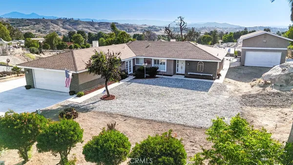 $1,055,000 | 16465 Holcomb Way, Riverside, CA 92504