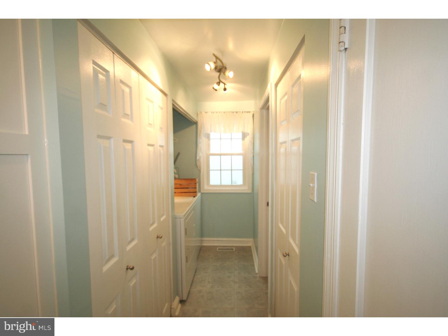 306 South Rolling Road Springfield, PA 19064 - Photo 19 of 25 Laundry Room
