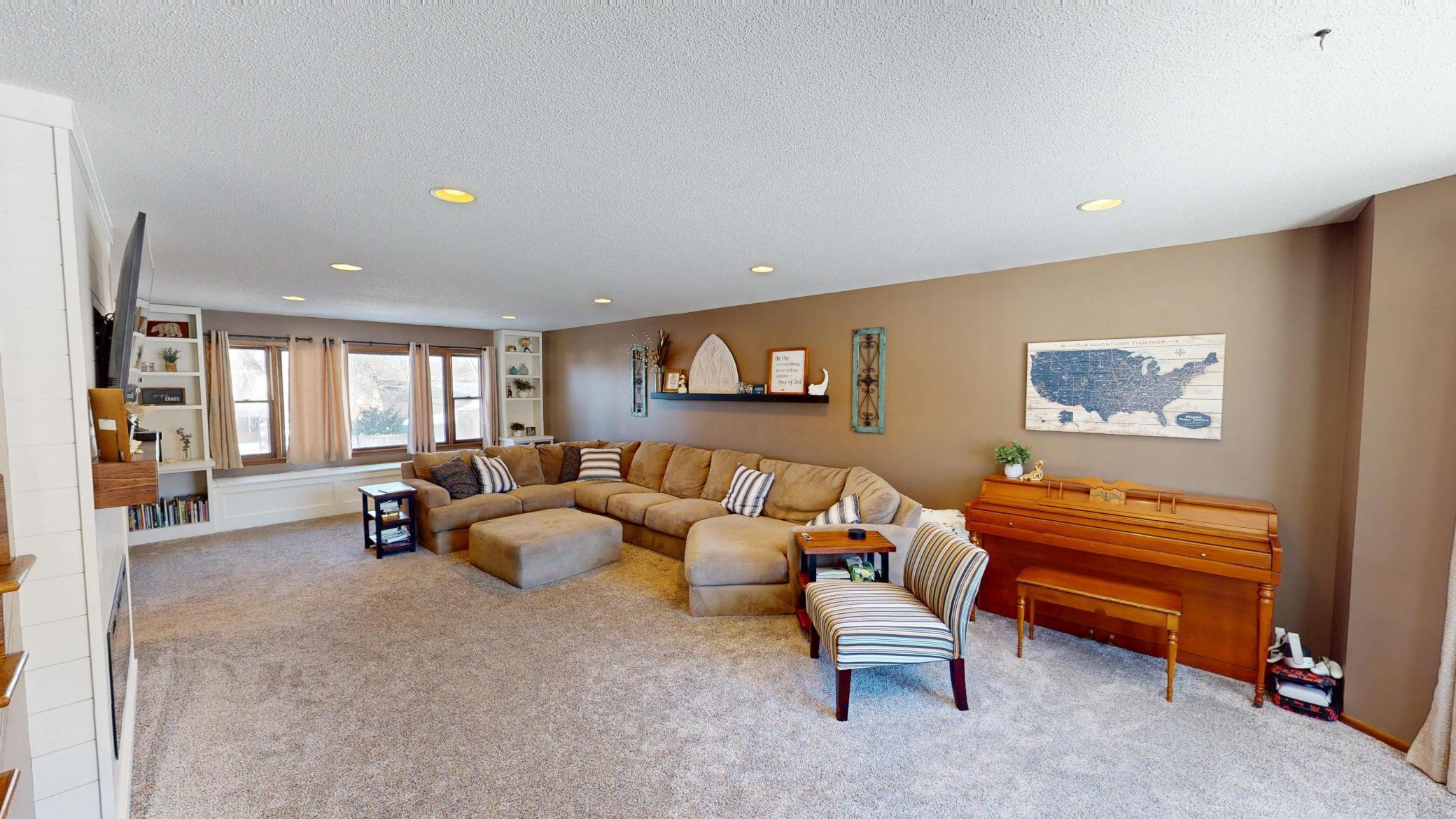 404 Garden Road Albert Lea, MN 56007 - Photo 2 of 46