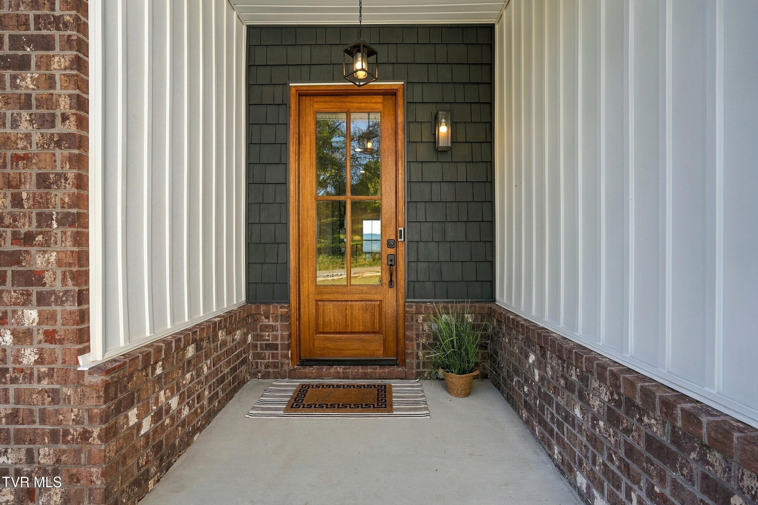 4_880 granby rd-14