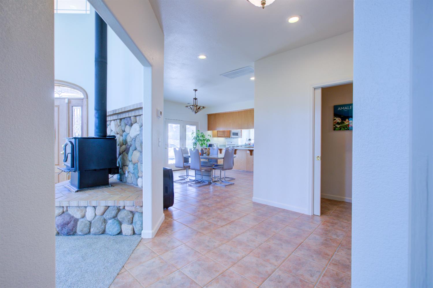 9681 Wamble Road Oakdale, CA 95361 - Photo 24 of 50 a view of a living room