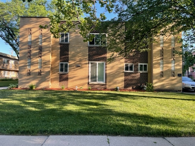 1019 Peterson Avenue, Unit B6 Park Ridge, IL 60068 - Photo 2 of 29