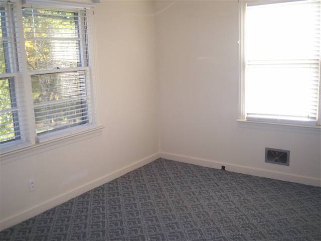 441 Dallas Road Greenville, SC 29607 - Photo 6 of 12 Gallery Image 6