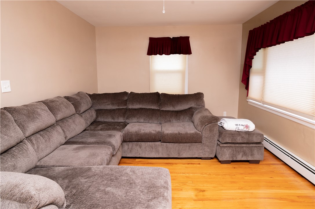 46 Kaufman Road Tiverton, RI 02878 - Photo 8 of 37