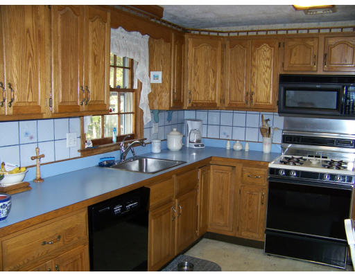 2 Barton Road Foxboro, MA 02035 - Photo 2 of 8 Gallery Image 2