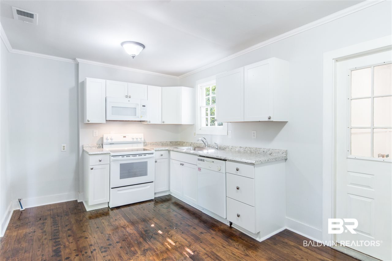 328 Azalea Circle West Mobile, AL 36608 - Photo 5 of 19 New cabinets, counter surface & appliances