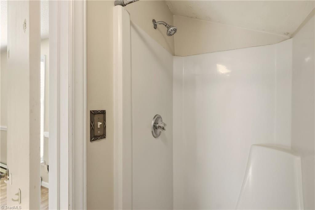 1000 Pineburr Road Jamestown, NC 27282 - Photo 21 of 28