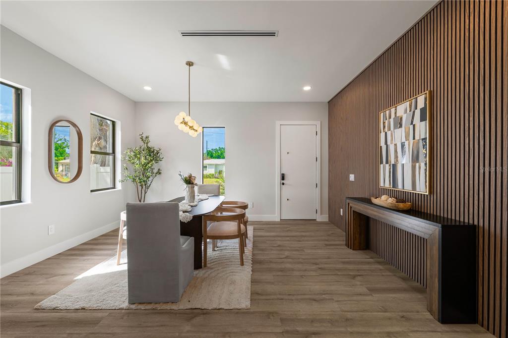 3104 West Pine Street Tampa, FL 33607 - Photo 8 of 57