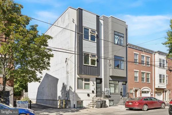 $2,350 | 1628 North Marshall Street, Unit 2, Philadelphia, PA 19122