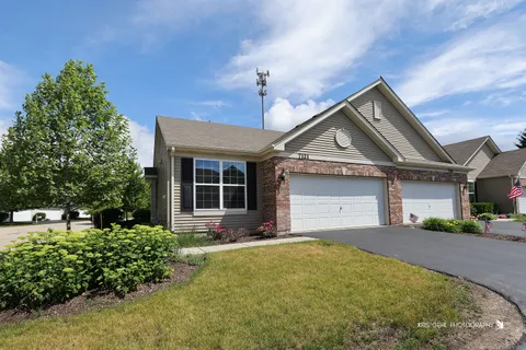$260,000 | 7121 Country Club Hills Drive, Fox Lake, IL 60020
