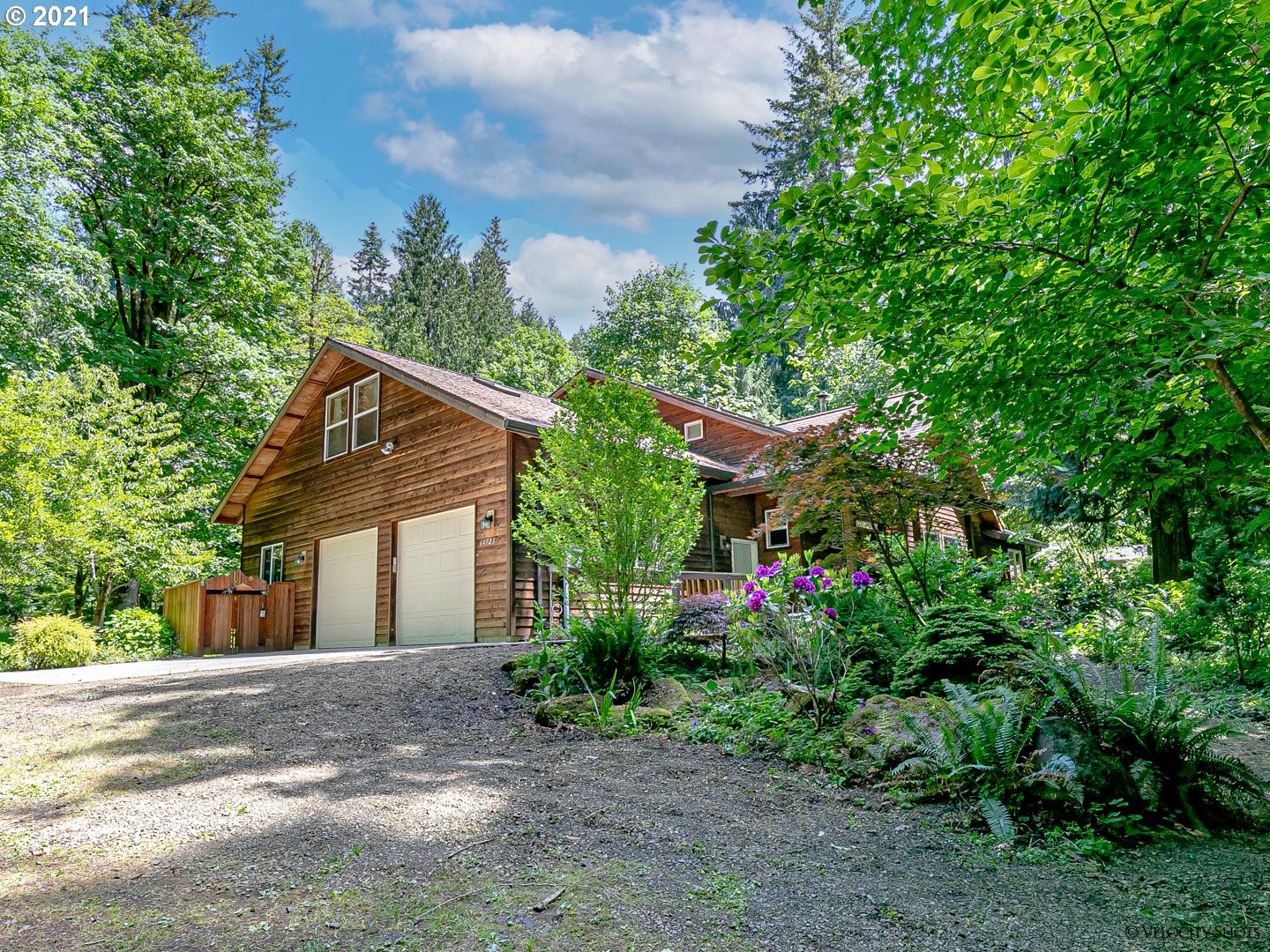 64725 East Broken Bridge Lane Rhododendron, OR 97049 - Photo 2 of 32