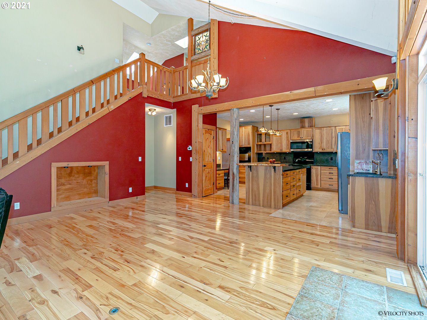 64725 East Broken Bridge Lane Rhododendron, OR 97049 - Photo 11 of 32