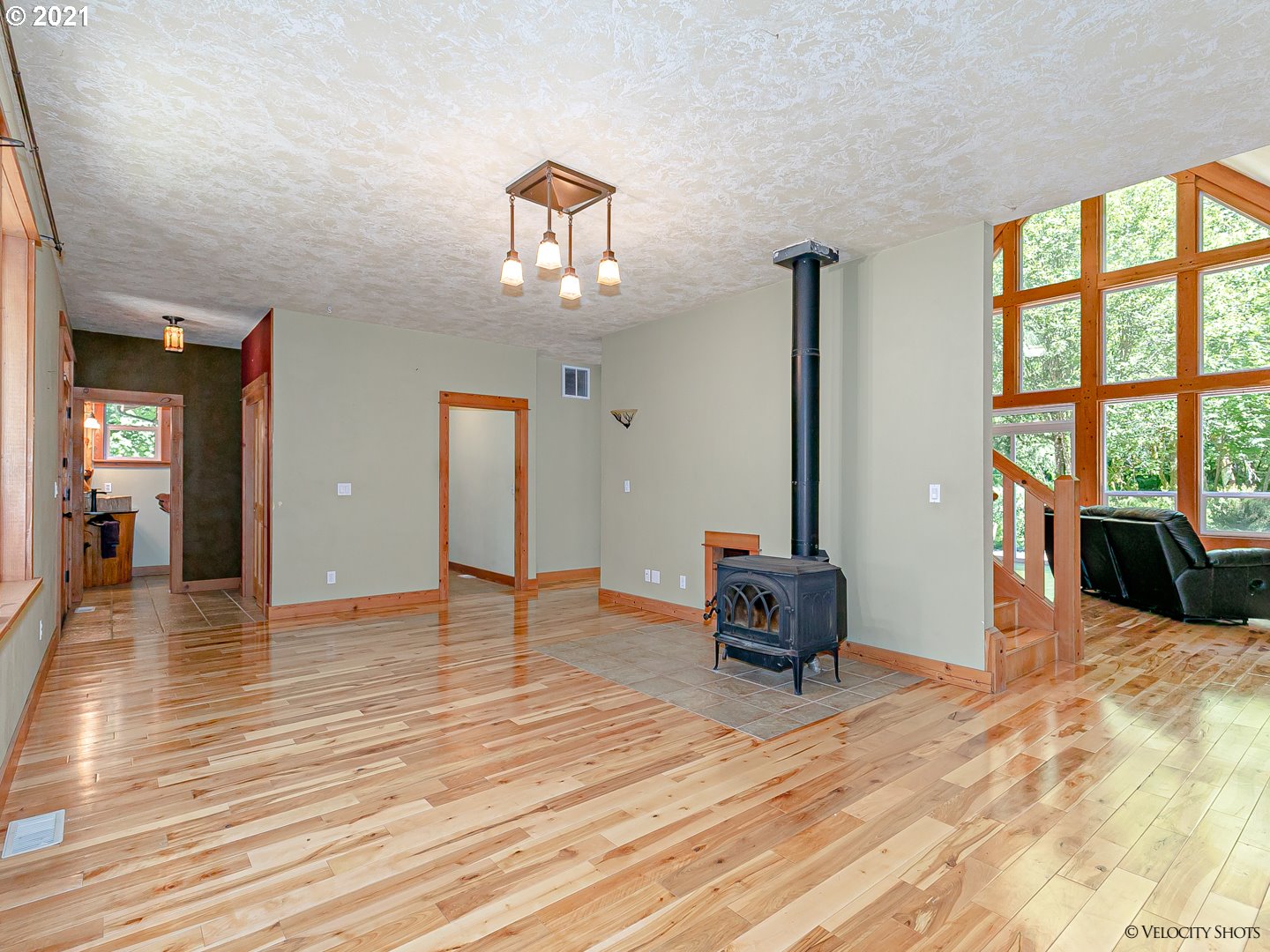 64725 East Broken Bridge Lane Rhododendron, OR 97049 - Photo 18 of 32